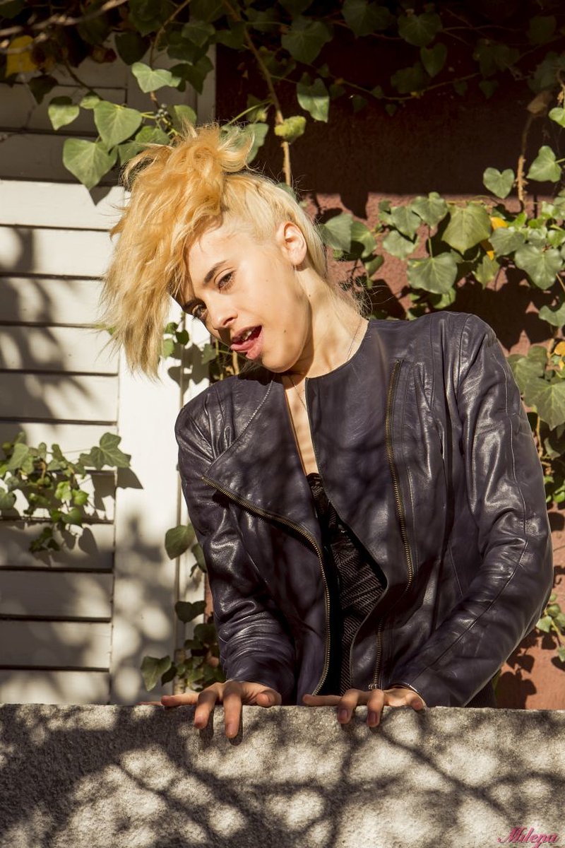 Сабрина, 28 лет, 0 размер груди